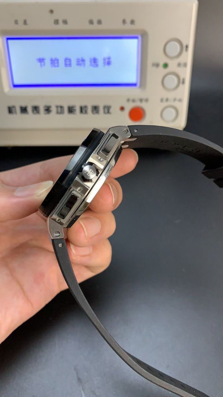 APF Factory Audemars Piguet熊猫 Royal Oak  Offshore   clone 26400SO.OO.A002CA.01 watches  / AP287