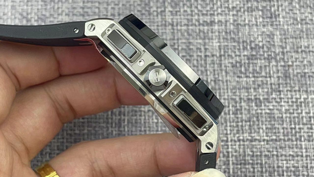 APF Factory Audemars Piguet熊猫 Royal Oak  Offshore   clone 26400SO.OO.A002CA.01 watches  / AP287