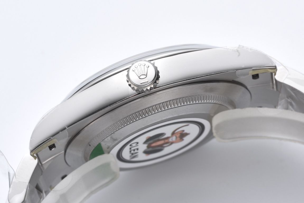 clean Factory Rolex Oyster Perpetual 41mm clone watch series m124300-0005 watches  / R881