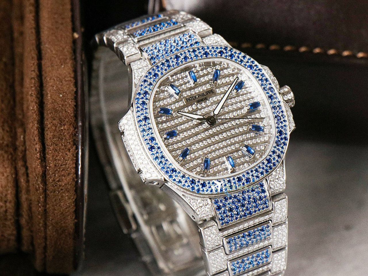 GRPatek Philippe Aquanaut Collection TOP clone watch 7118/1451G-001 lady  watches  / BD501