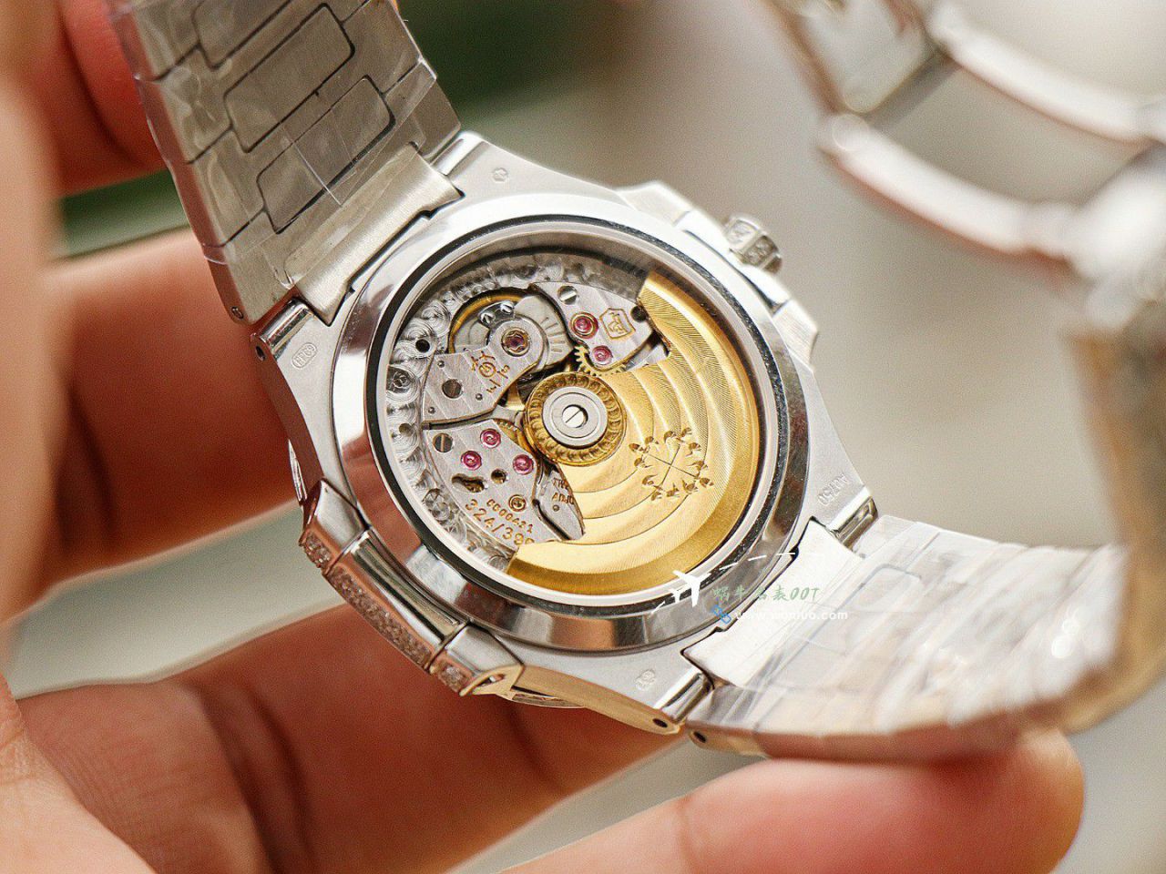 GR Factory Patek Philippe Aquanaut Collection 100% clone watch 7118/1452G-001  Women  watches  / BD502