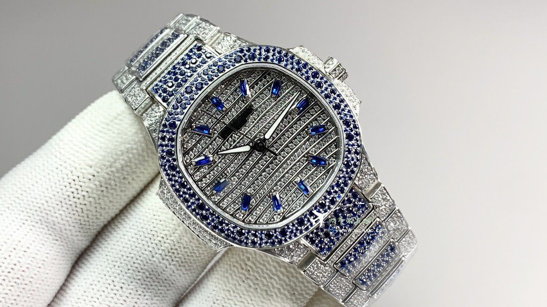 GR Factory Patek Philippe Aquanaut Collection 100% clone watch 7118/1452G-001  Women  watches  / BD502