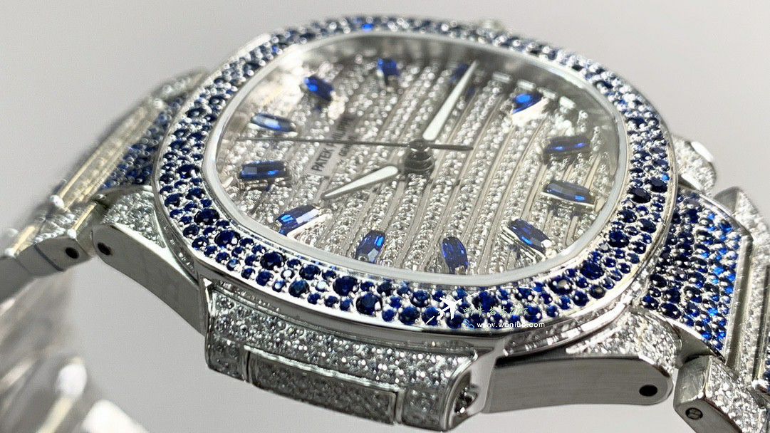GR Factory Patek Philippe Aquanaut Collection 100% clone watch 7118/1452G-001  Women  watches  / BD502