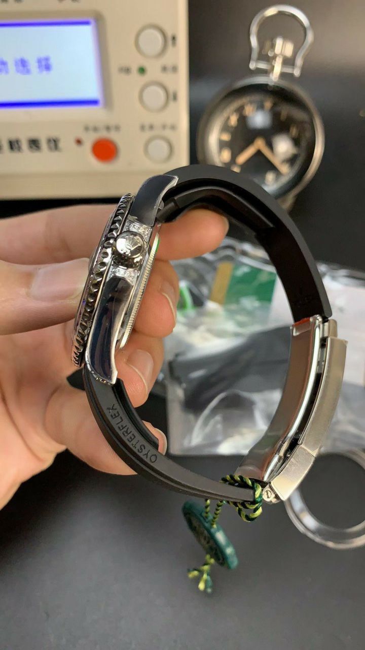 Jvs Rolex  Yacht-Master VIP Hidden  Baby  breath  clone M226679TBR，M226679TBR-0001 watches  / R886