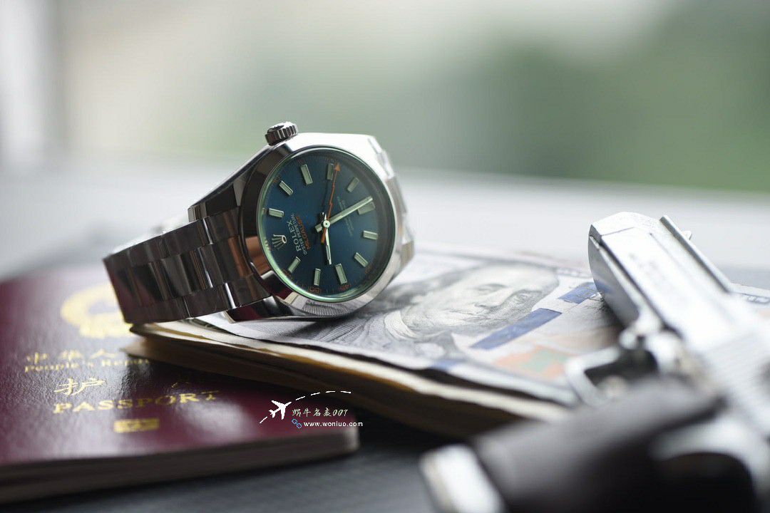 VS Factory Rolex Lightning Grid Magnetic Type TOP clone watch m116400gv-0002 blue  Dial  watches  / R898