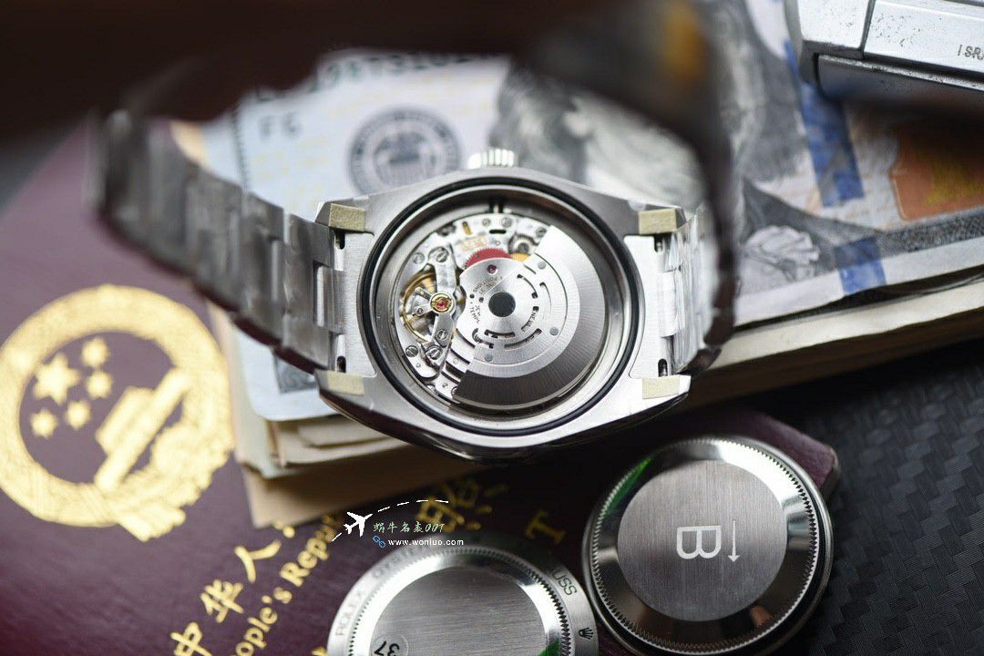 VS Factory Rolex Lightning Grid Magnetic Type TOP clone watch m116400gv-0002 blue  Dial  watches  / R898