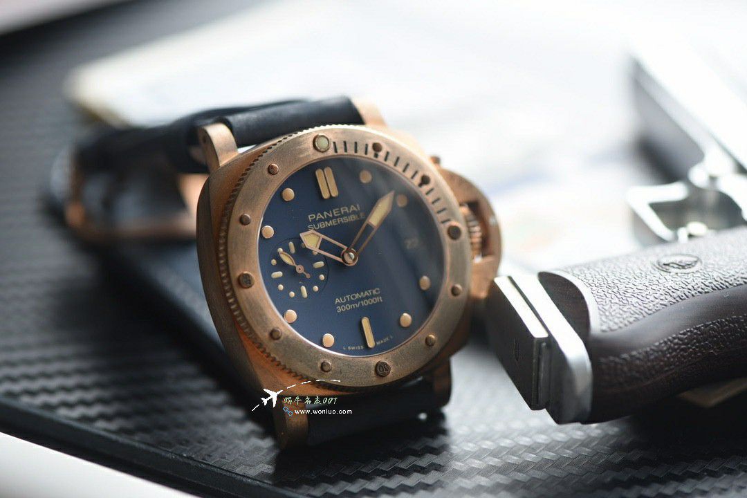  Video review VS Factory Panerai Submarine series 小 bronze PAM01074，PAM1074TOP clone watch / VSPAM01074B