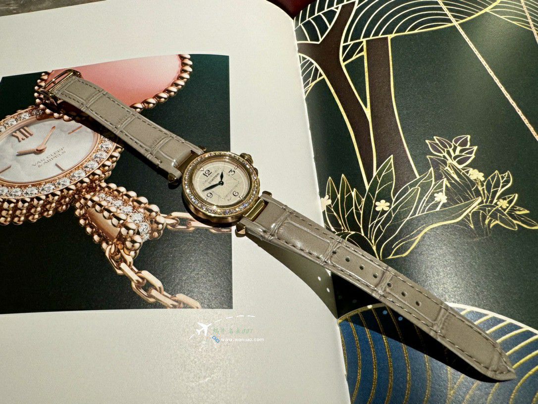 AF Factory 100% clone  Women watchCartier帕莎 series WJPA0018，WGPA0018 watches  / K337