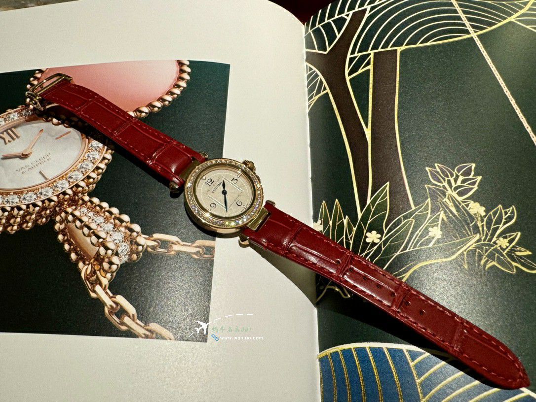 AF Factory 100% clone  Women watchCartier帕莎 series WJPA0018，WGPA0018 watches  / K337