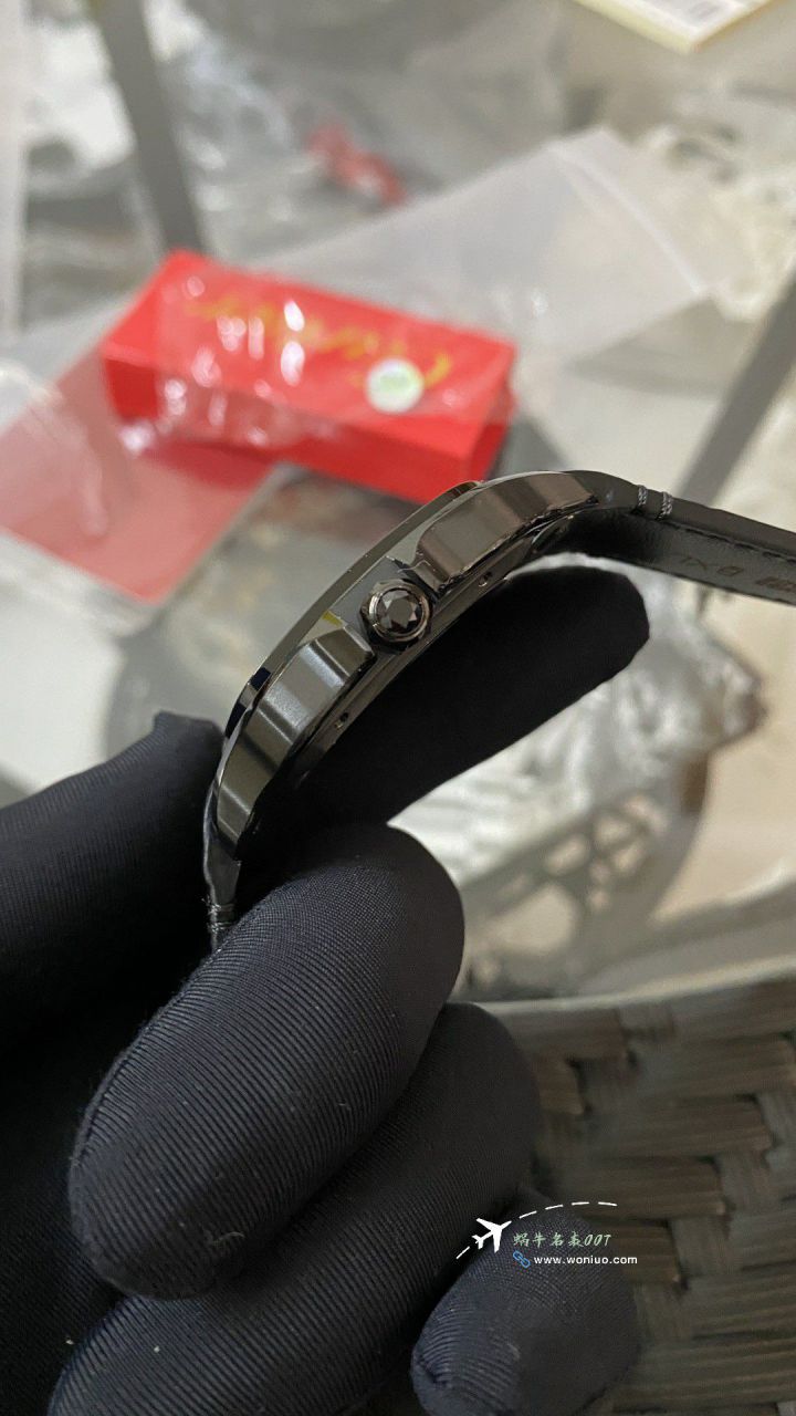 BV Factory Cartier Santos  Darth Vader WSSA0039TOP clone watch watches  / K379