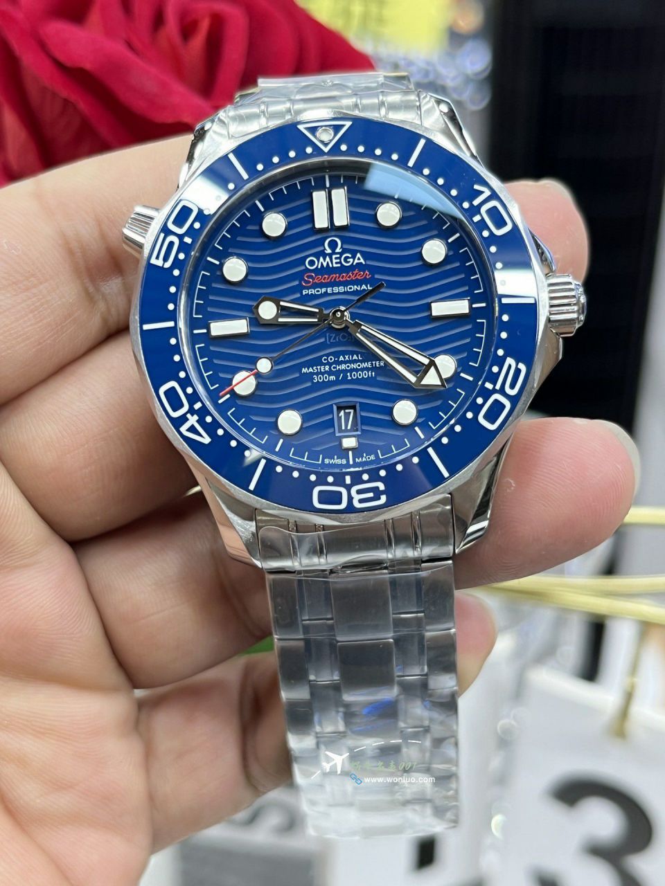VS Omega Seamaster 300 meters   clone  series 210.30.42.20.03.001 watches  / VS812