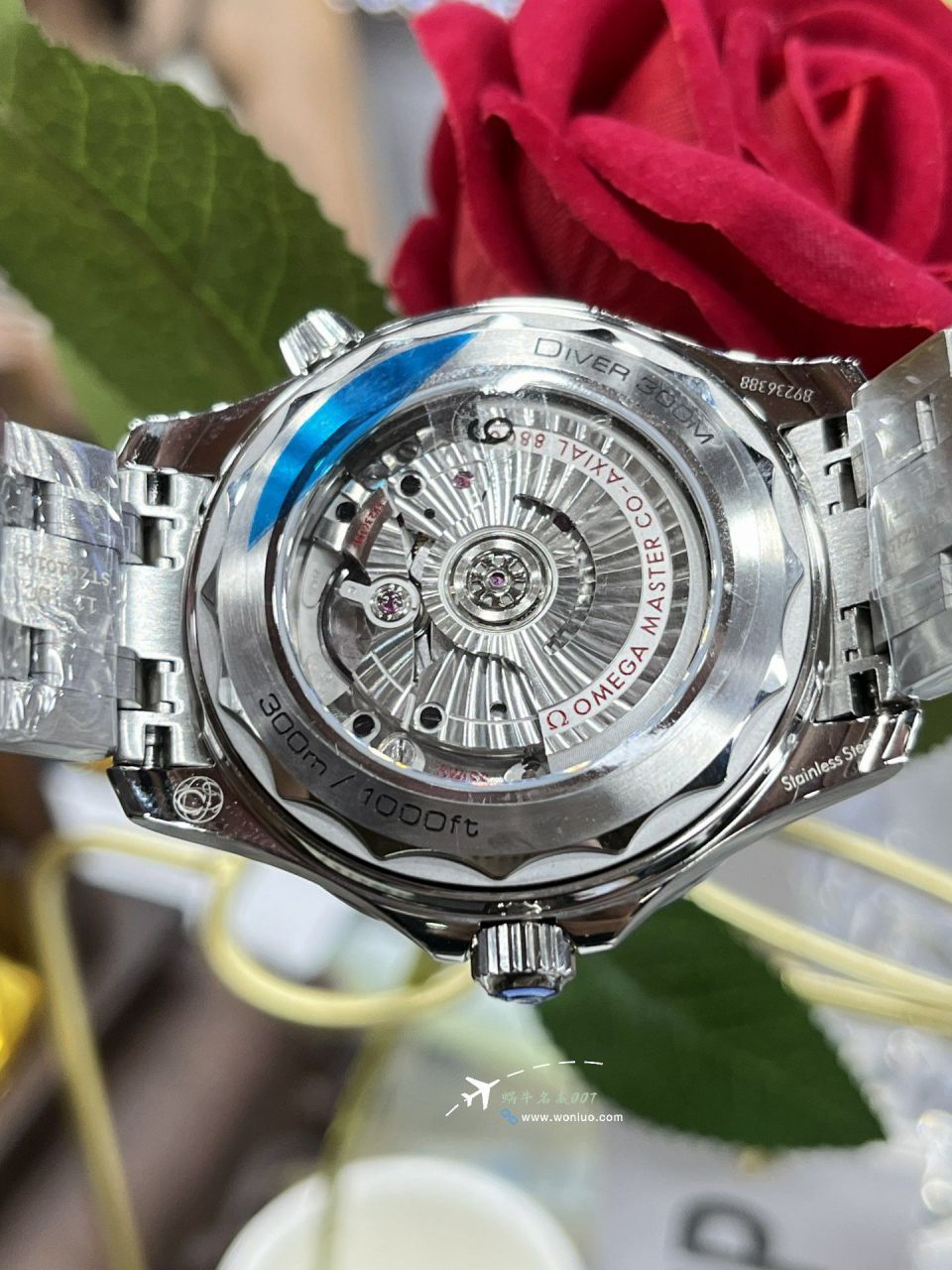 VS Omega Seamaster 300 meters   clone  series 210.30.42.20.03.001 watches  / VS812