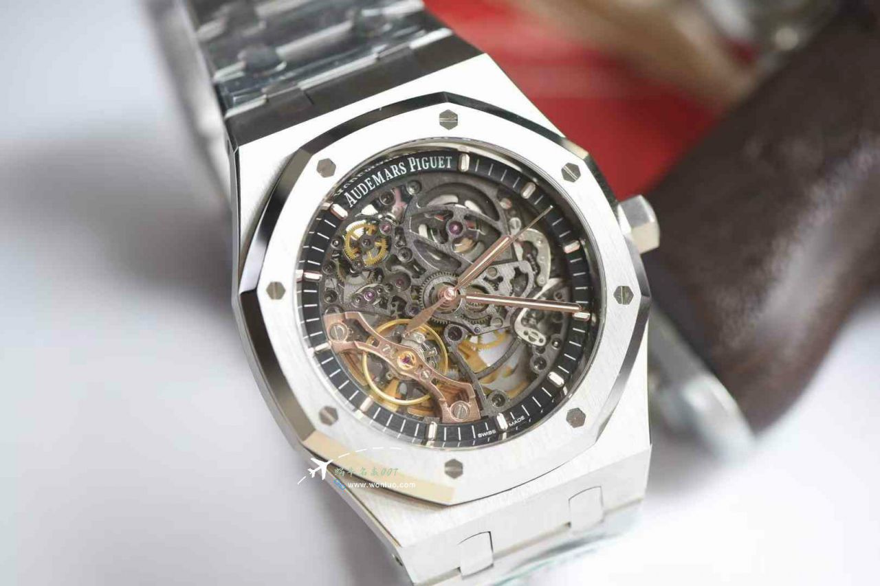 THB Factory Audemars Piguet Royal Oak 100% clone 15407ST.OO.1220ST.01和15407OR.OO.1220OR.01 watch / AP295