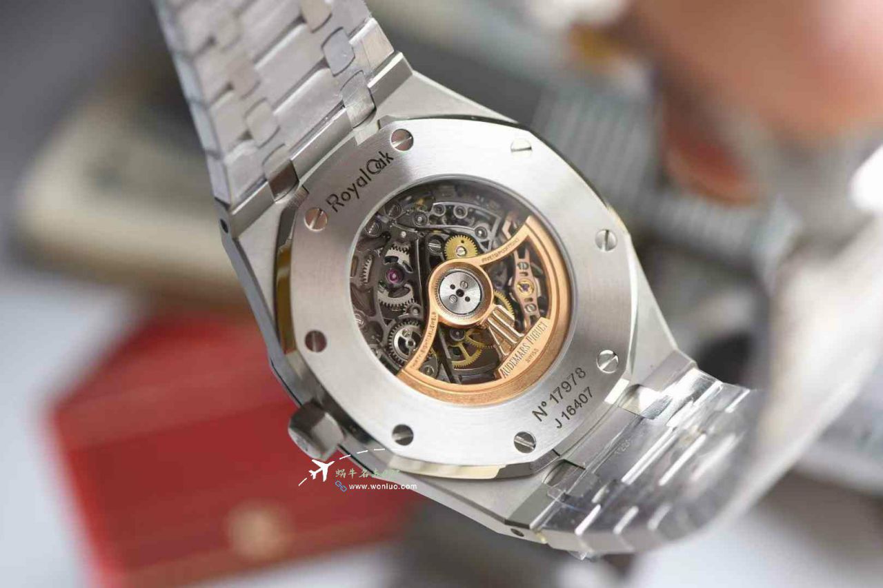 THB Factory Audemars Piguet Royal Oak 100% clone 15407ST.OO.1220ST.01和15407OR.OO.1220OR.01 watch / AP295