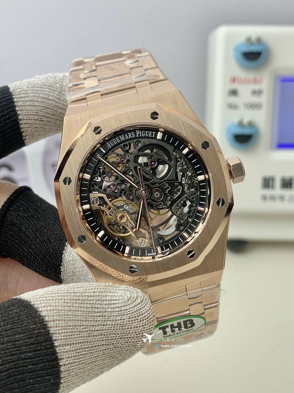 THB Factory Audemars Piguet Royal Oak 100% clone 15407ST.OO.1220ST.01和15407OR.OO.1220OR.01 watch / AP295