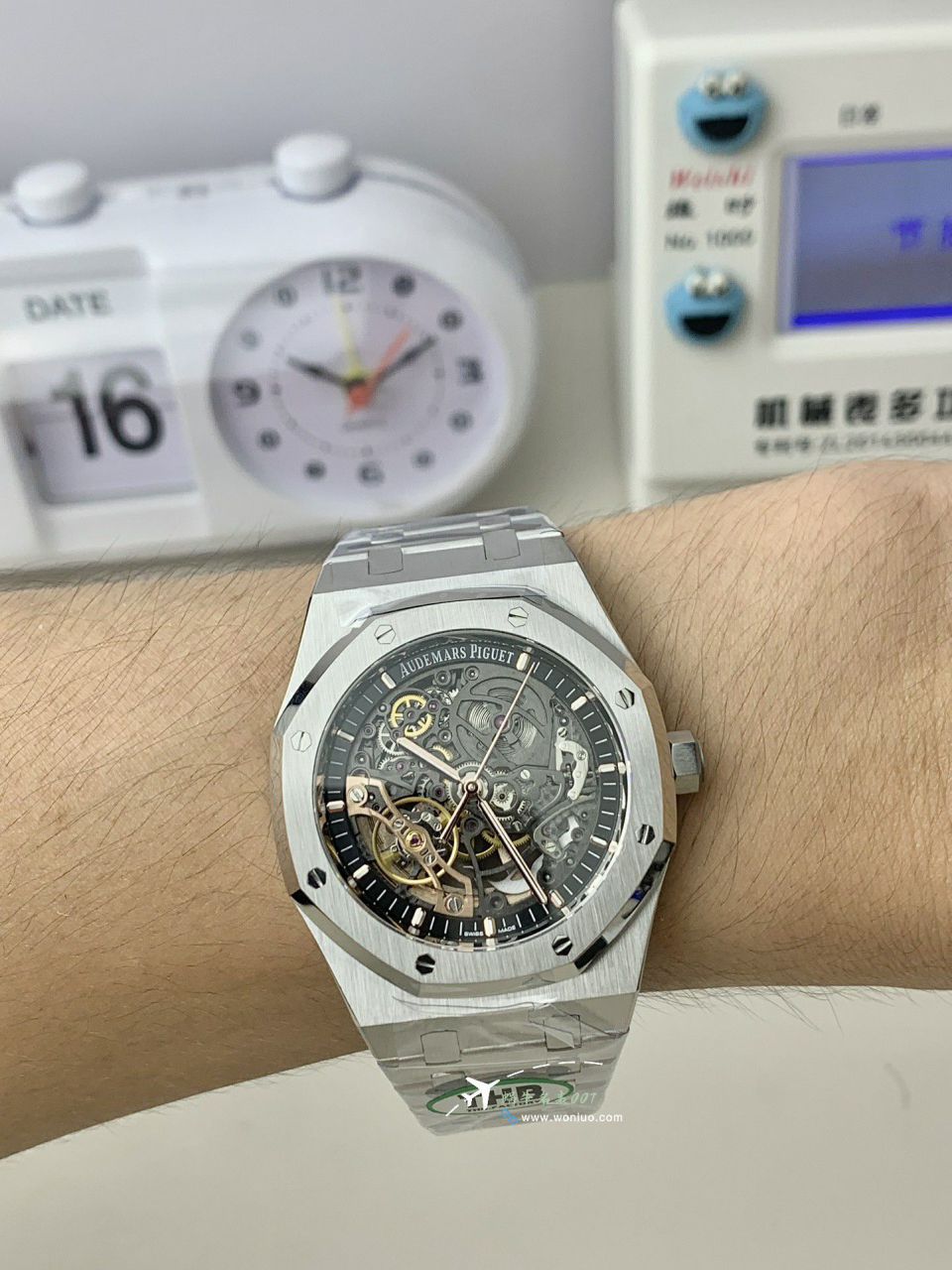 THB Factory Audemars Piguet Royal Oak 100% clone 15407ST.OO.1220ST.01和15407OR.OO.1220OR.01 watch / AP295