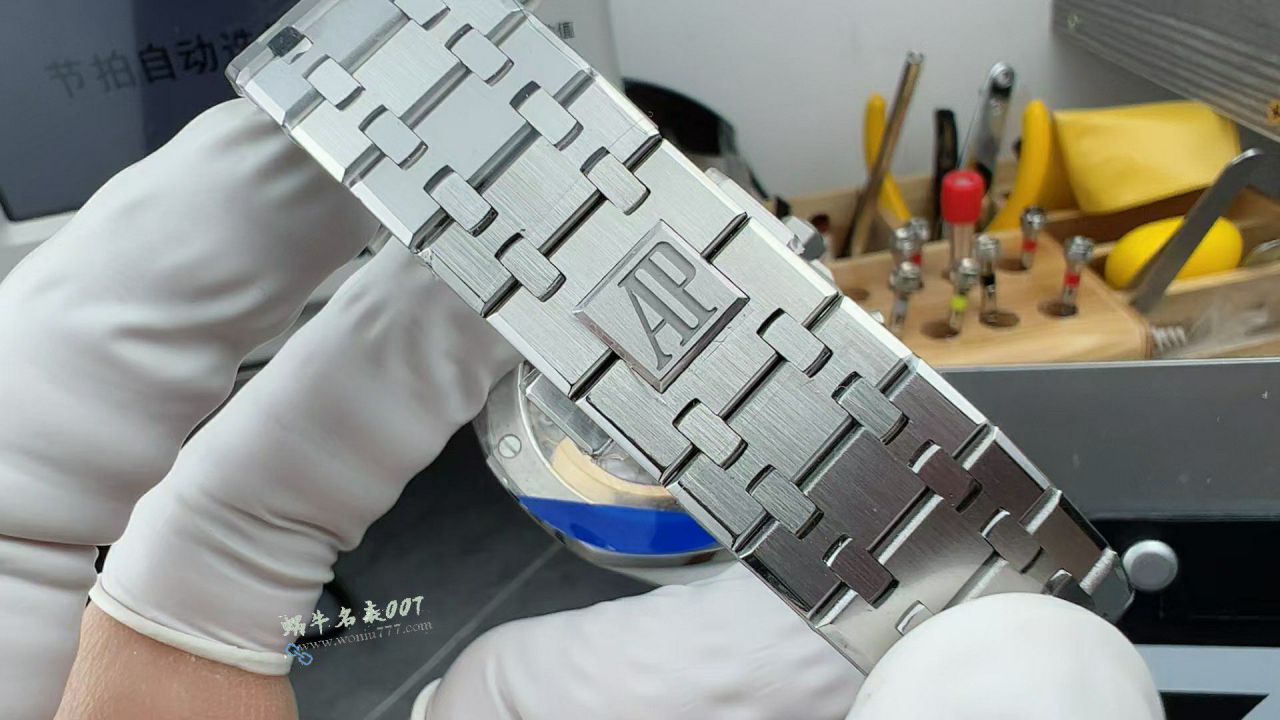 Audemars Piguet Audemars Piguet Royal Oak 100% clone 26240ST.OO.1320ST.05 watches  / AP300
