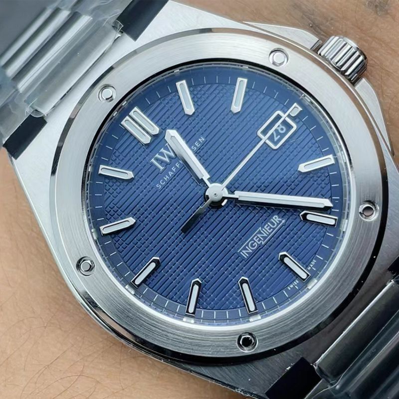 V7 Factory  New models  blue surface  IWC TOP clone  Engineer  series IW328907 watches 