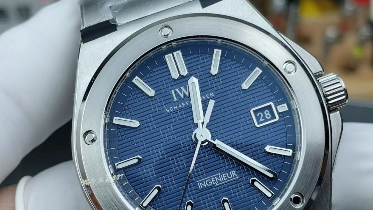 V7 Factory  New models  blue surface  IWC TOP clone  Engineer  series IW328907 watches  / WG637