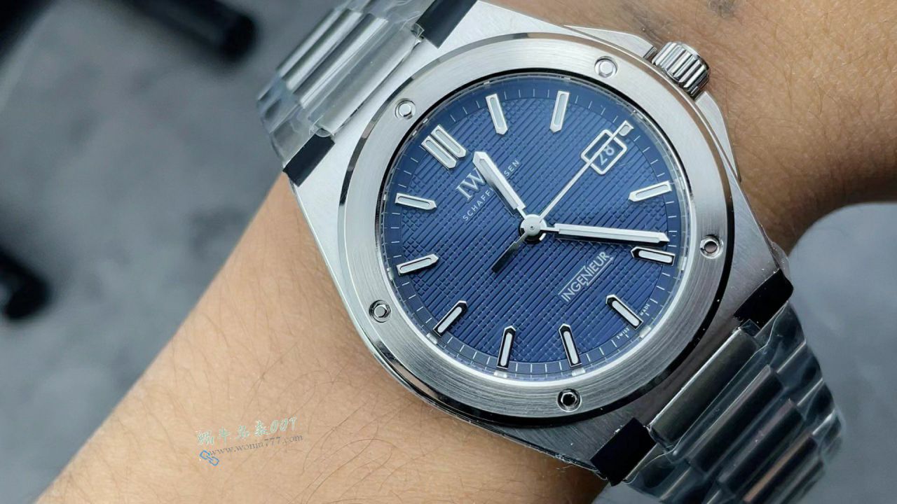V7 Factory  New models  blue surface  IWC TOP clone  Engineer  series IW328907 watches  / WG637