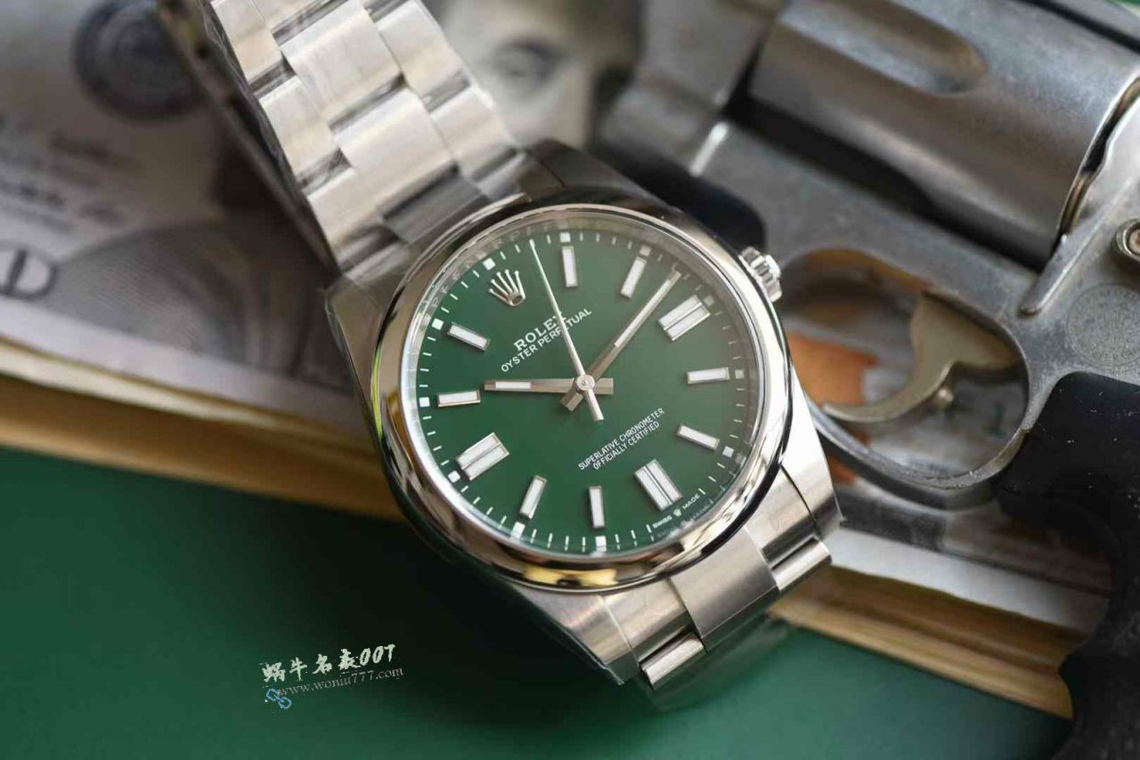 Clean Rolex Oyster Perpetual 41 series  clone m124300-0005 watches  / R935
