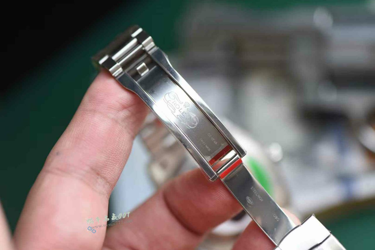 Clean Rolex Oyster Perpetual 41 series  clone m124300-0005 watches  / R935