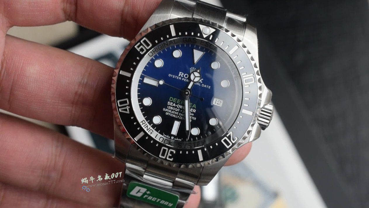 C+ Rolex SEA-DEWLLER Gradient Blue  Submariner m126660-0002  clone watch / R936