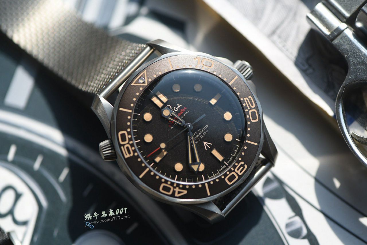 VS 007 The ultimate hit ！ Titanium mesh strap Omegabest clone  No Time to Die   Seamaster 300 meters 210.90.42.20.01.001 watches  / VS816