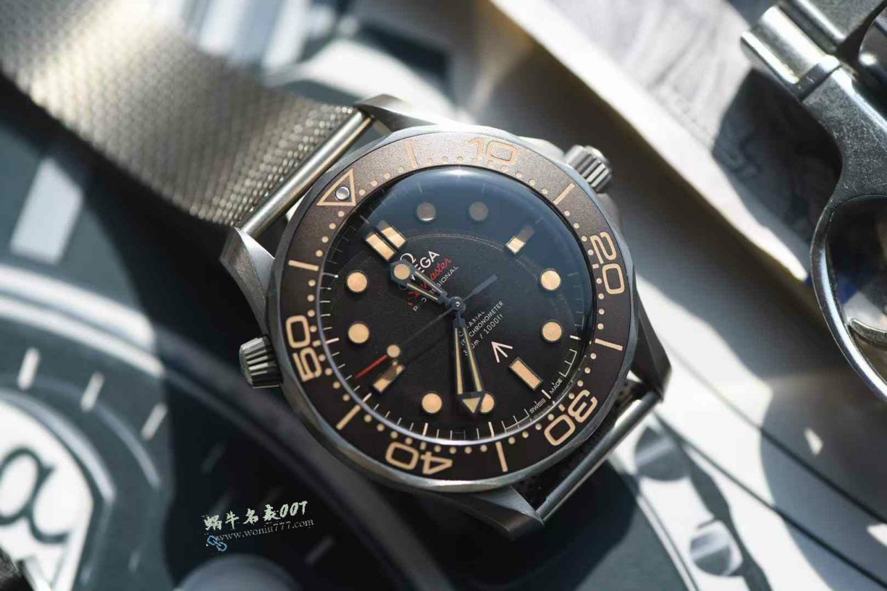 VS 007 The ultimate hit ！ Titanium mesh strap Omegabest clone  No Time to Die   Seamaster 300 meters 210.90.42.20.01.001 watches  / VS816