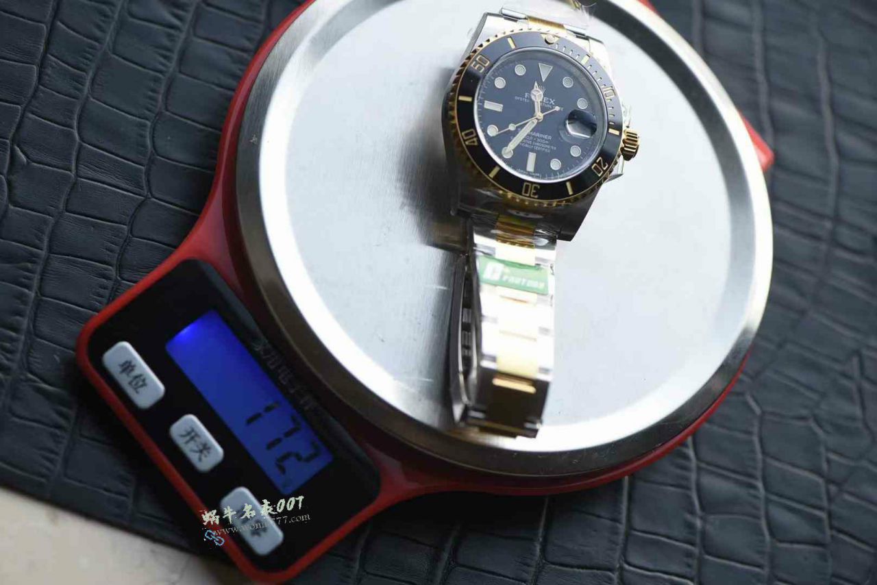 C+ Matching weight version 172 gram  Rolex Submariner  Two-Tone Gold  Submariner Date  clone 116613LN-0001 Black dial  watches  / R939