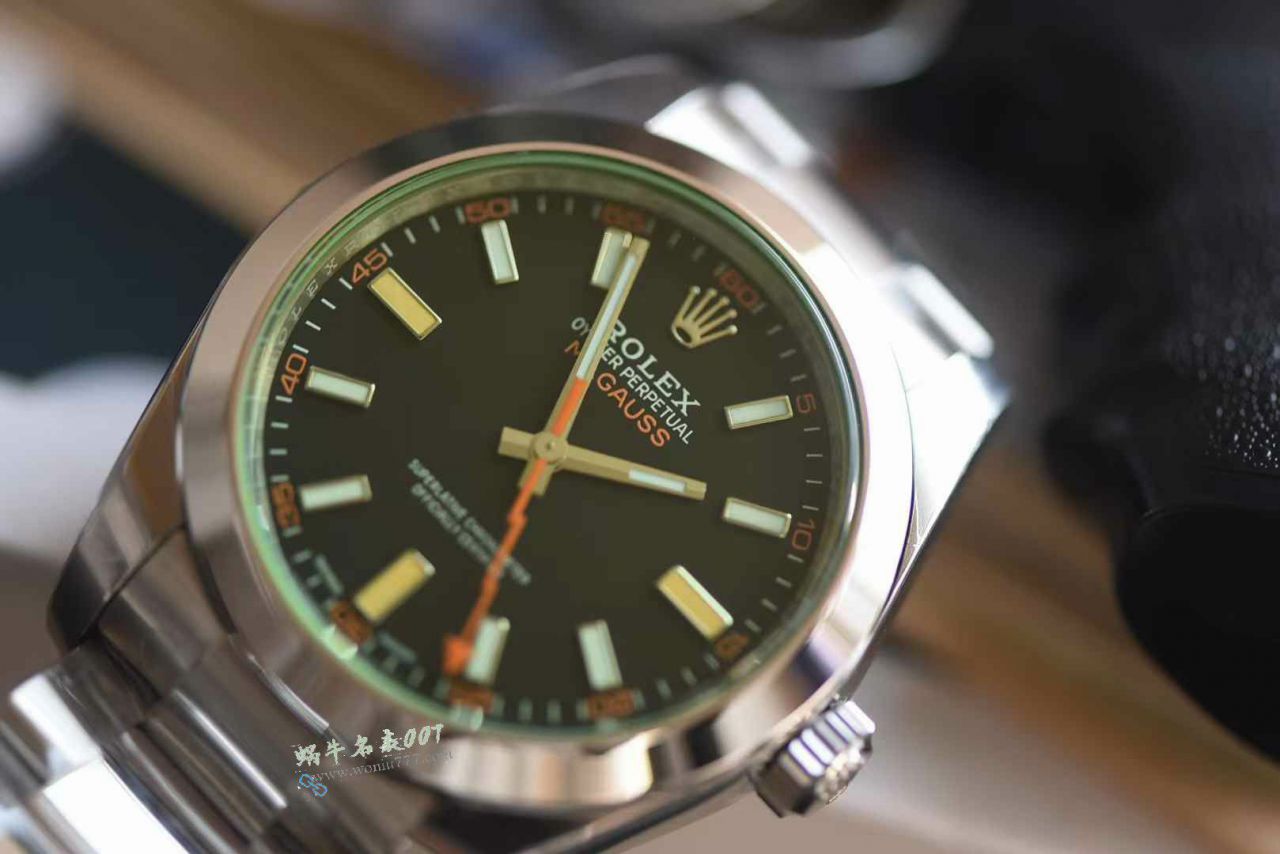 vs Rolex  Lightning Grid Magnetic Type  clone  green glass m116400gv-0001 Black dial  watches  / R952