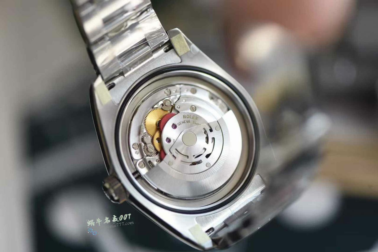 vs Rolex  Lightning Grid Magnetic Type  clone  green glass m116400gv-0001 Black dial  watches  / R952
