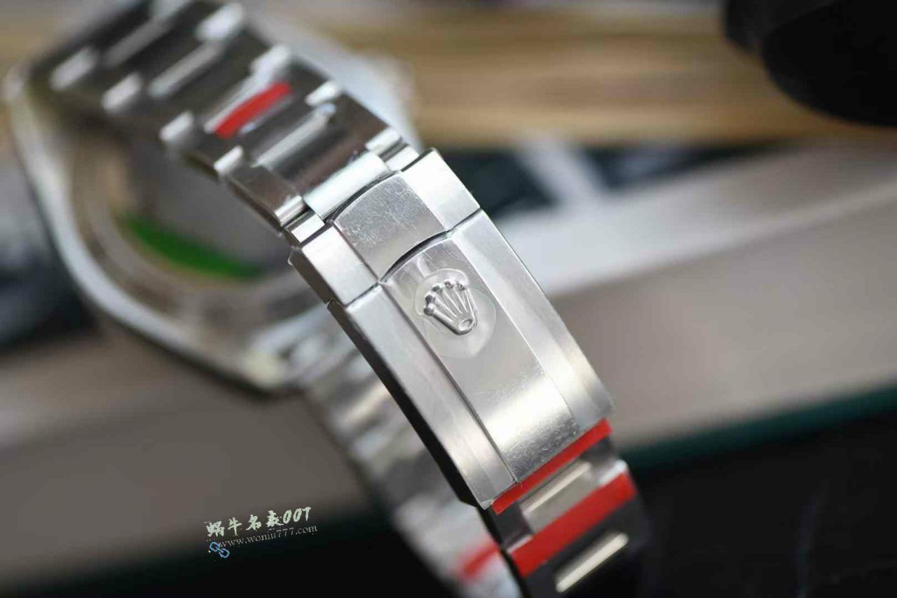 vs Rolex  Lightning Grid Magnetic Type  clone  green glass m116400gv-0001 Black dial  watches  / R952
