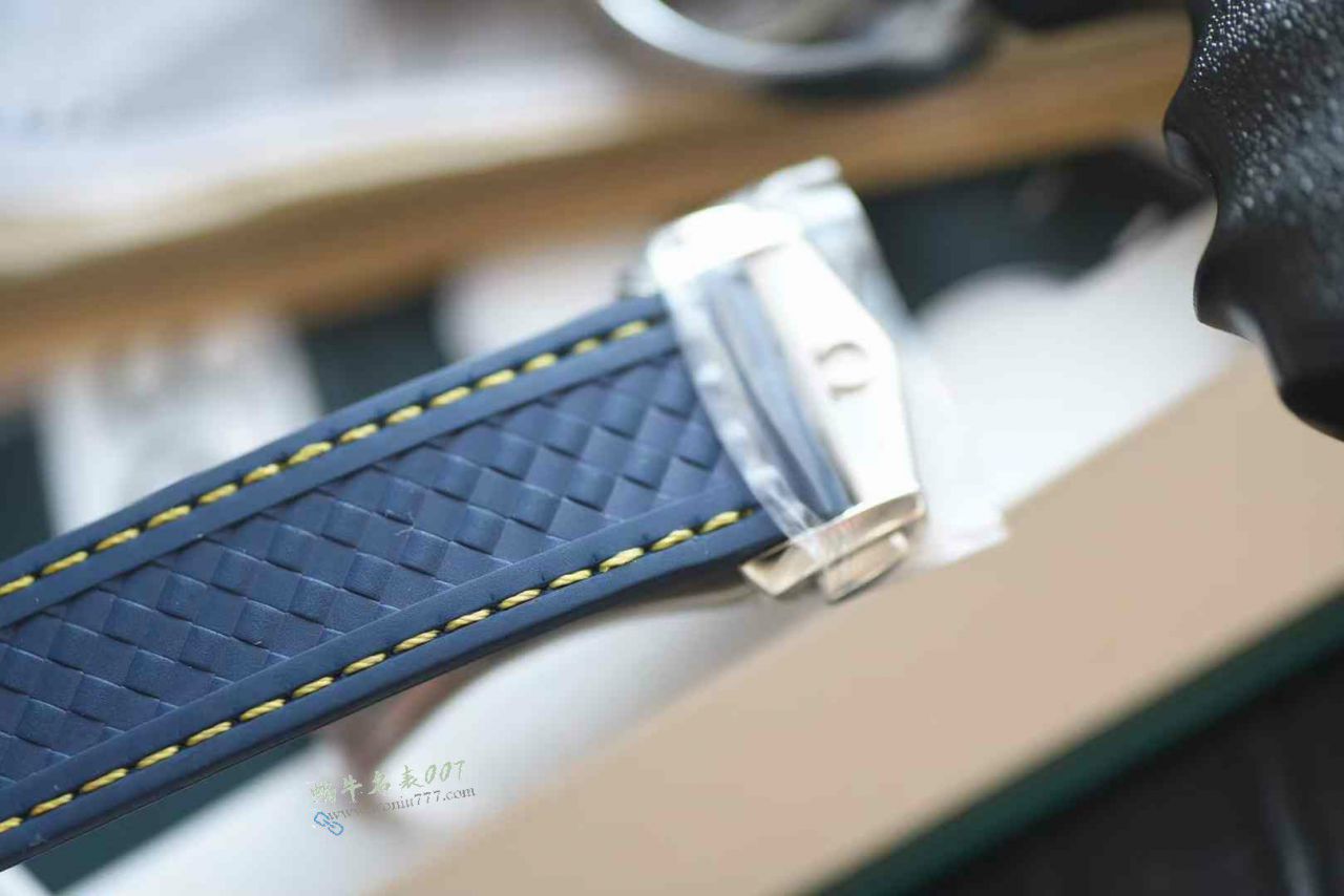 VS Omega Seamaster 150 Bumblebee  clone  series 220.12.41.21.03.009 watches  / VS818