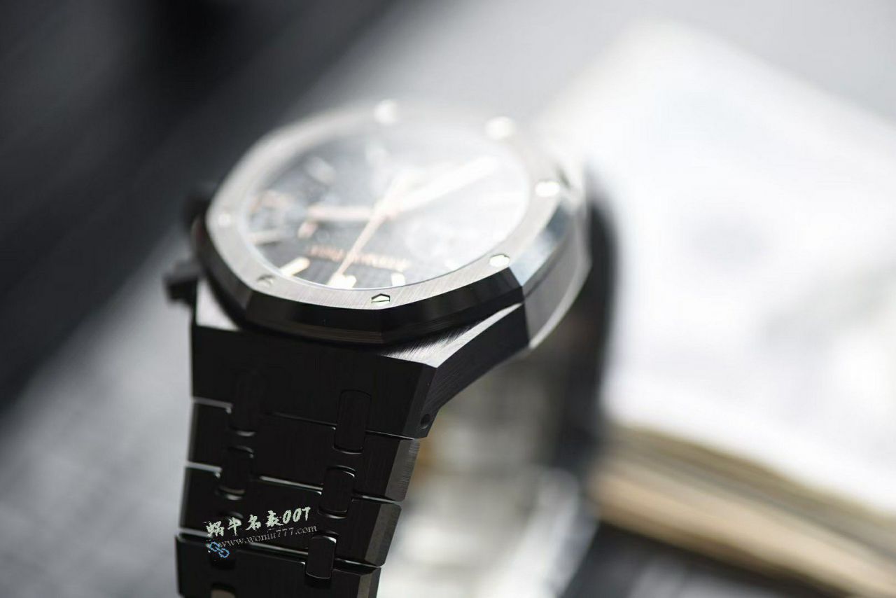 APS Audemars Piguet Royal Oak Audemars PiguetTOP clone watch26240CE.OO.1225CE.02 watches  / AP305