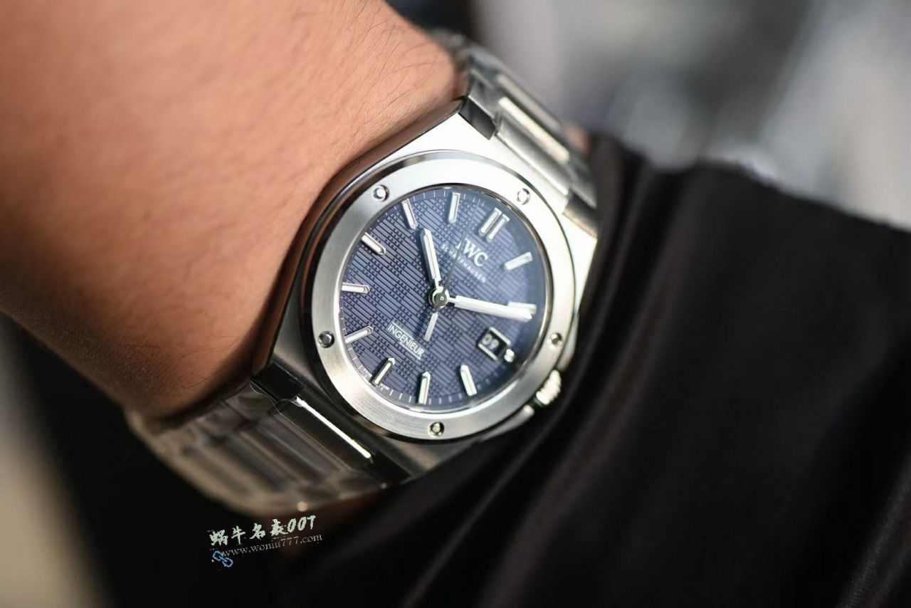  Video review V7 Factory  blue surface IWC Engineer  series best clone IW328907 watches  / WG639
