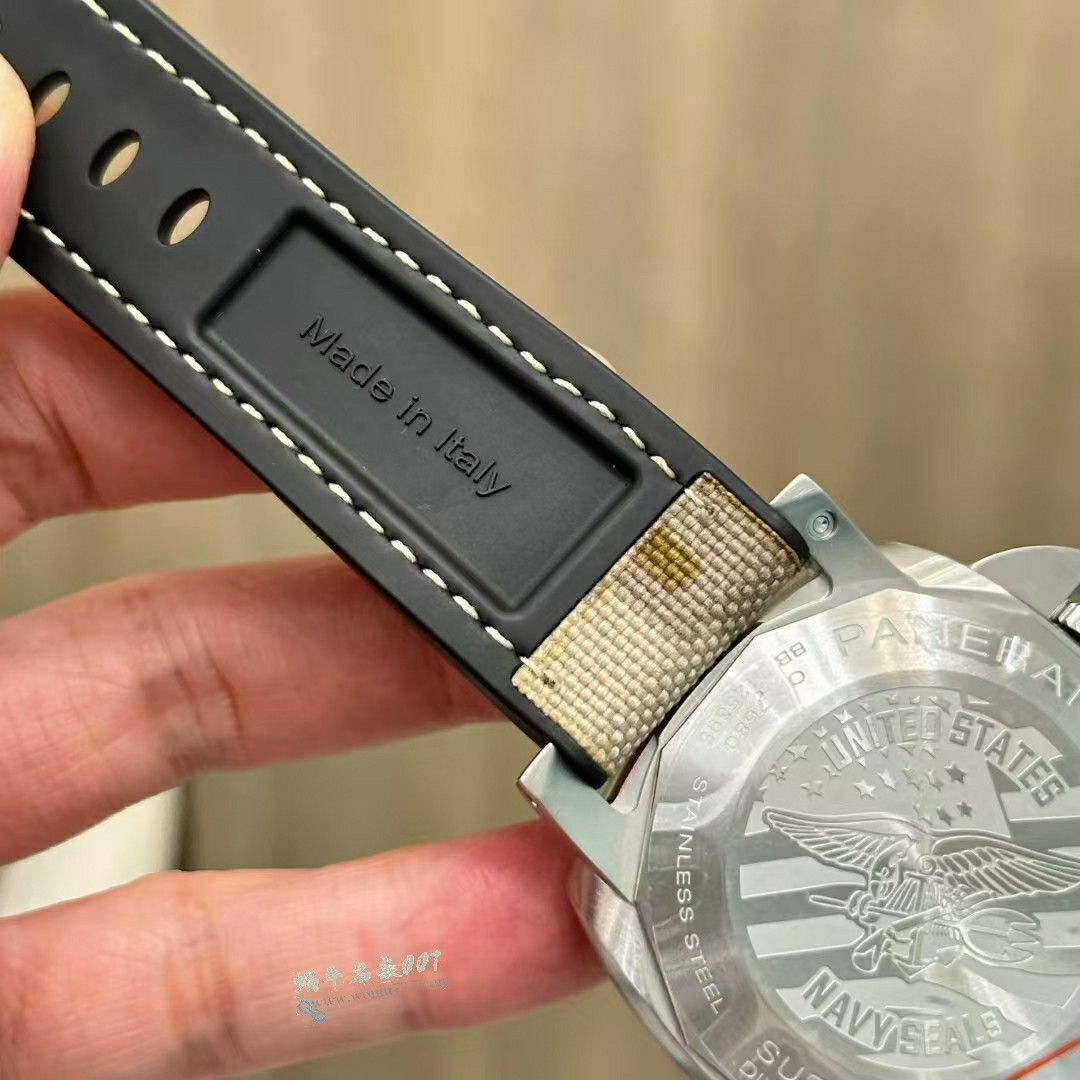 VS Panerai SUBMERSIBLE  QuarantaQuattro Navy SEALs PAM01518 clone watch / VSPAM1518