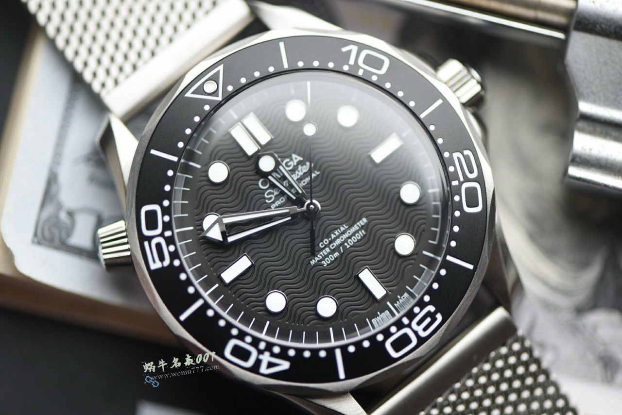 VS Omega  No calendar  Seamaster 300 meters TOP clone watch210.30.42.20.01.010 watches  / VS821