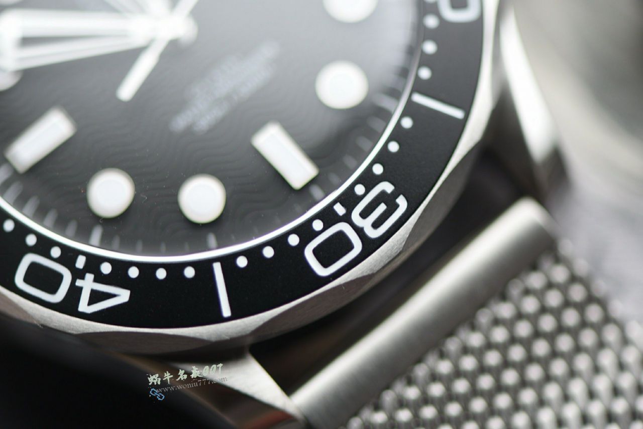 VS Omega  No calendar  Seamaster 300 meters TOP clone watch210.30.42.20.01.010 watches  / VS821