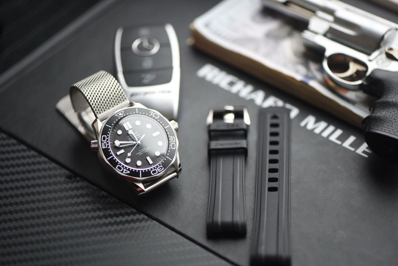 VS Omega  No calendar  Seamaster 300 meters TOP clone watch210.30.42.20.01.010 watches  / VS821