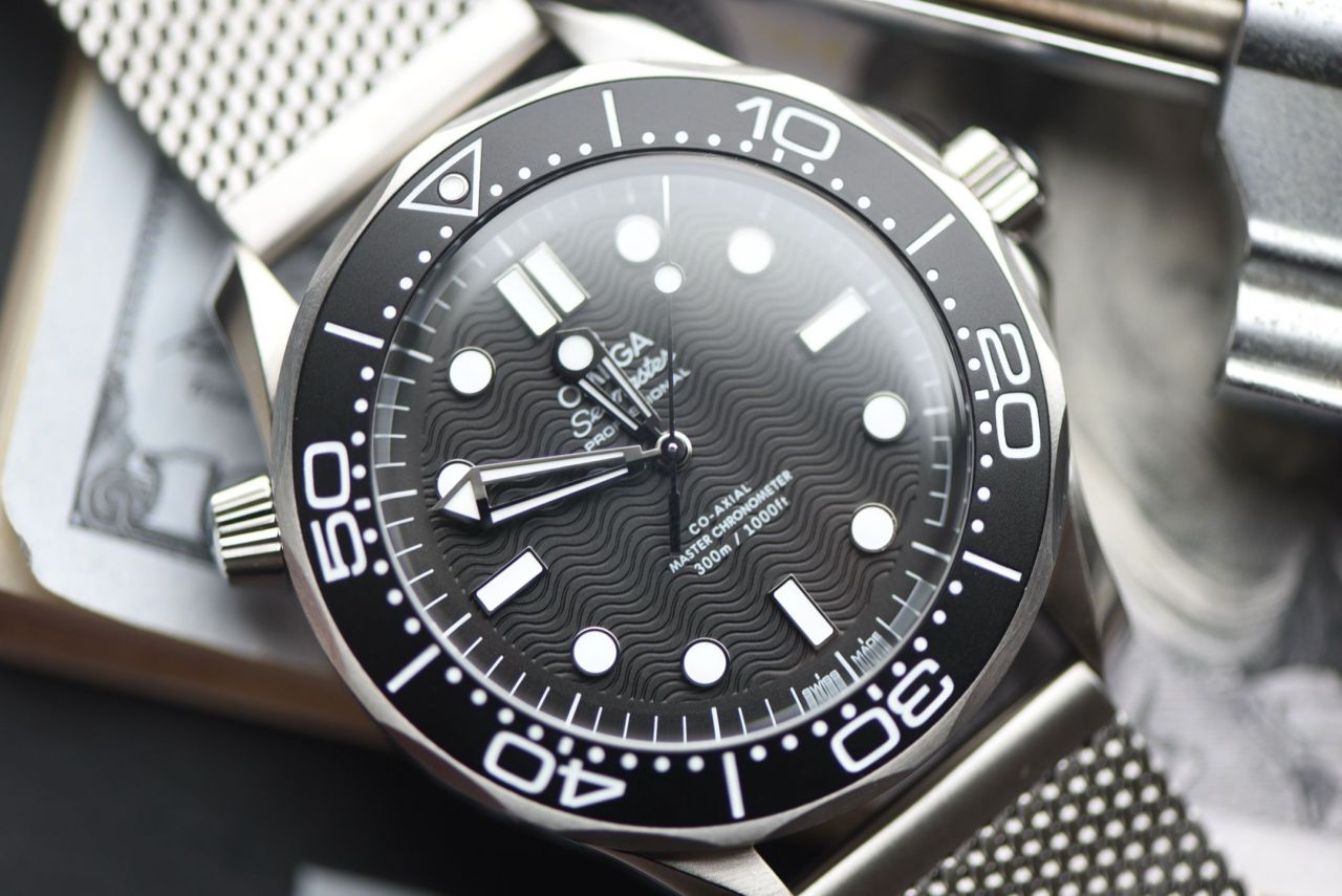 VS Omega  No calendar  Seamaster 300 meters TOP clone watch210.30.42.20.01.010 watches  / VS821