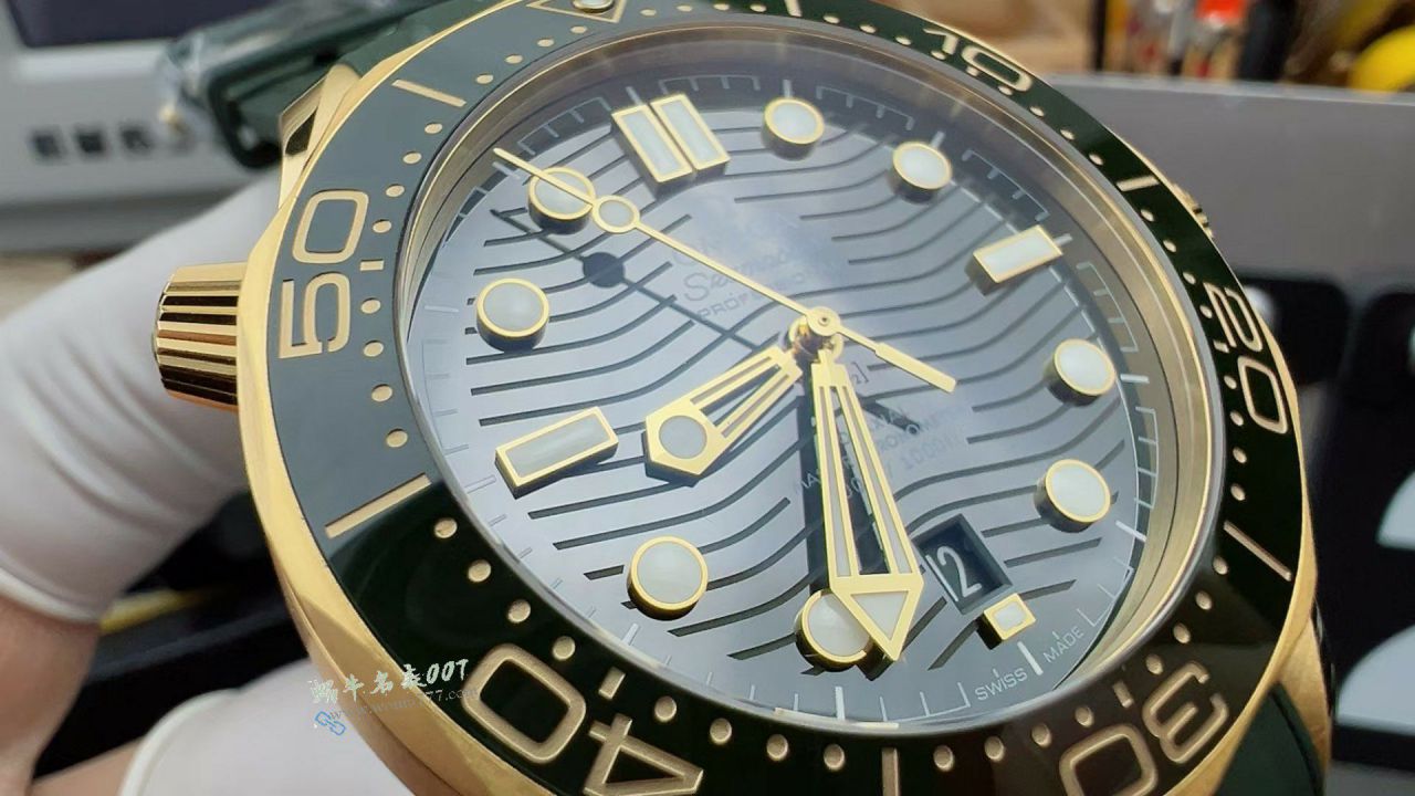 VS Omega Seamaster 300 meters Green Grass Guangzhou clone watch210.62.42.20.10.001 watches  / VS822