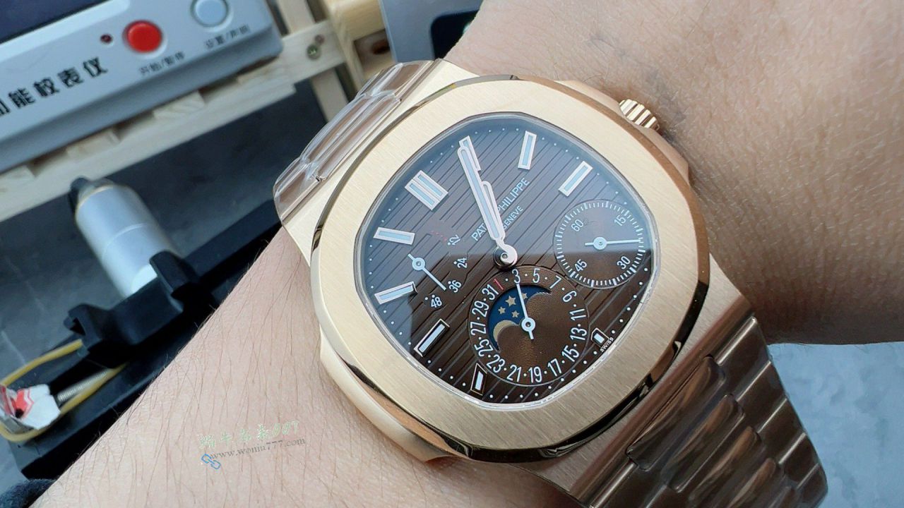 PPF Patek Philippe Nautilus best clone watch5712/1R-001 watches  / BD511