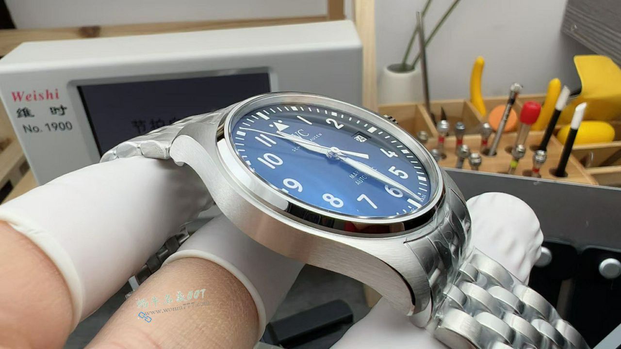 V7IWC Big Pilot the best  clone watch Mark XX Collection IW328204 watches  / WG652