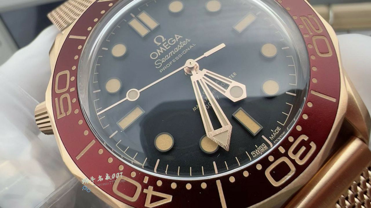 VS Omega 007  Seamaster 300  bronze gold  No Time to Die  clone watch210.90.42.20.01.003 watches  / VS828