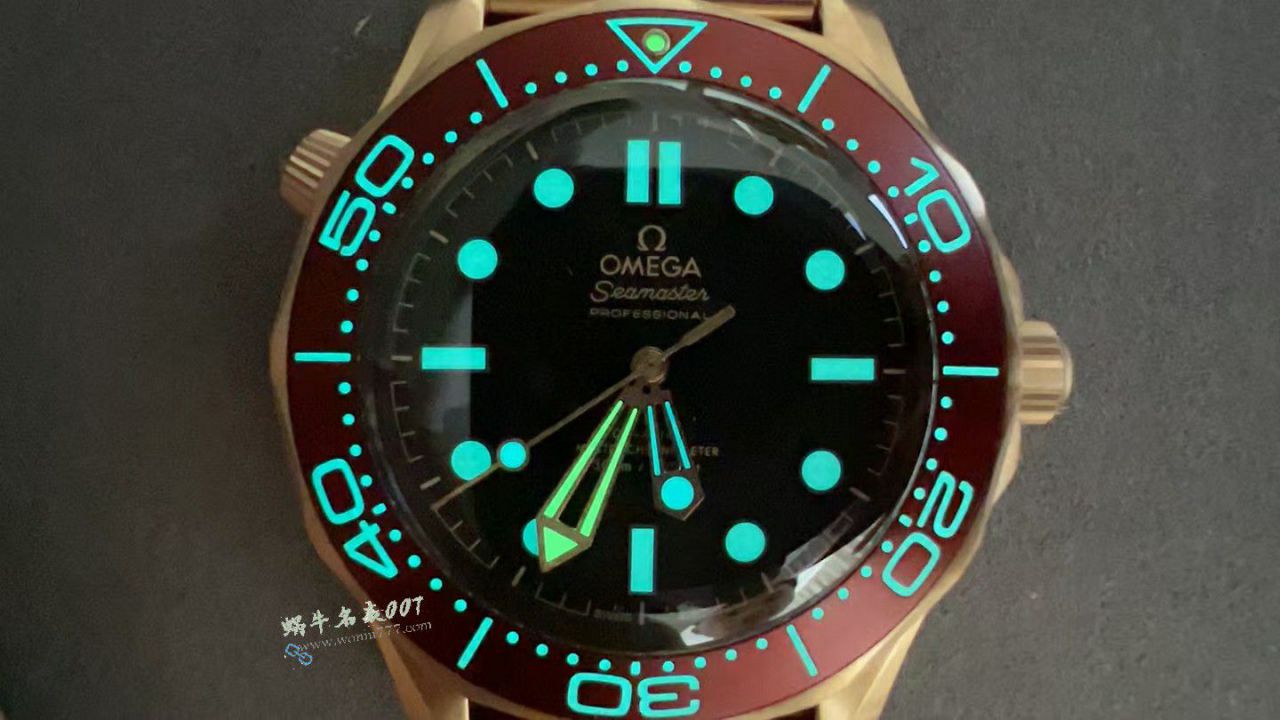 VS Omega 007  Seamaster 300  bronze gold  No Time to Die  clone watch210.90.42.20.01.003 watches  / VS828