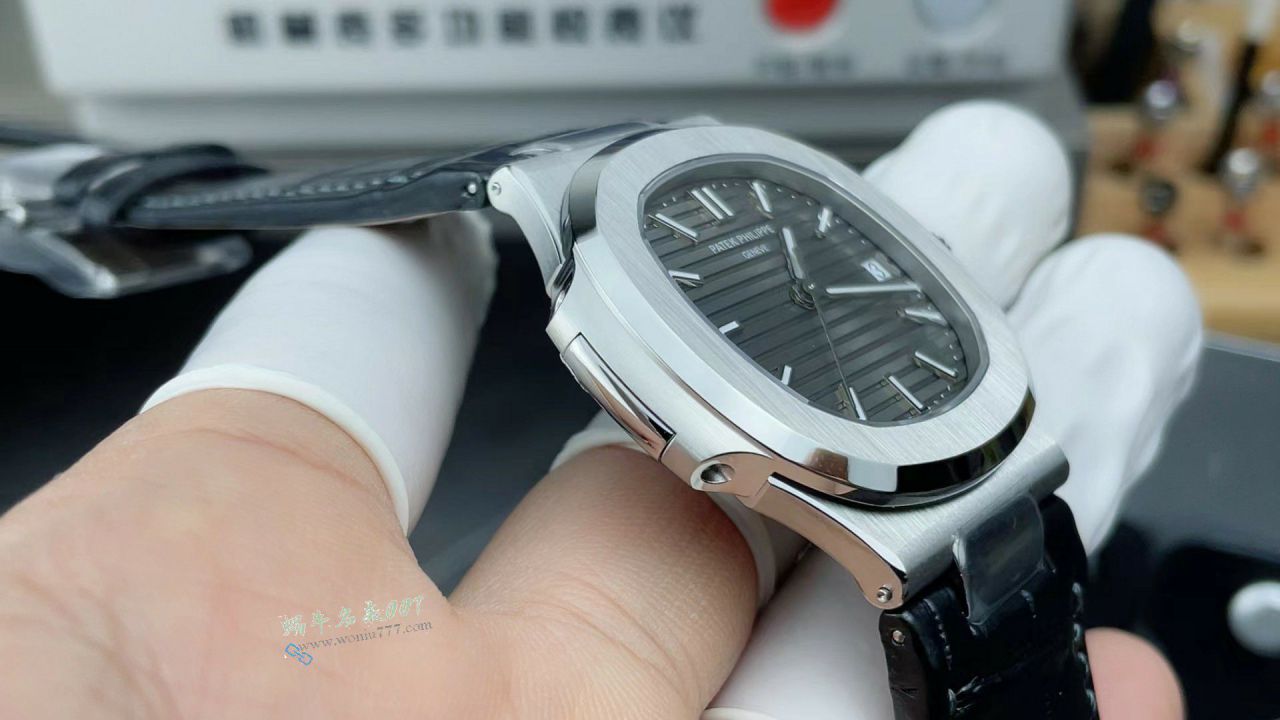 3K Customized movement Patek Philippe Nautilus 5711G-001TOP clone watches  / BD512