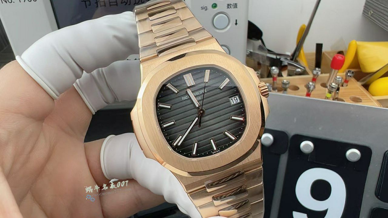 3K Patek Philippe 5711R  Nautilus  Rose gold  Gray surface 100% clone watches  / BD513