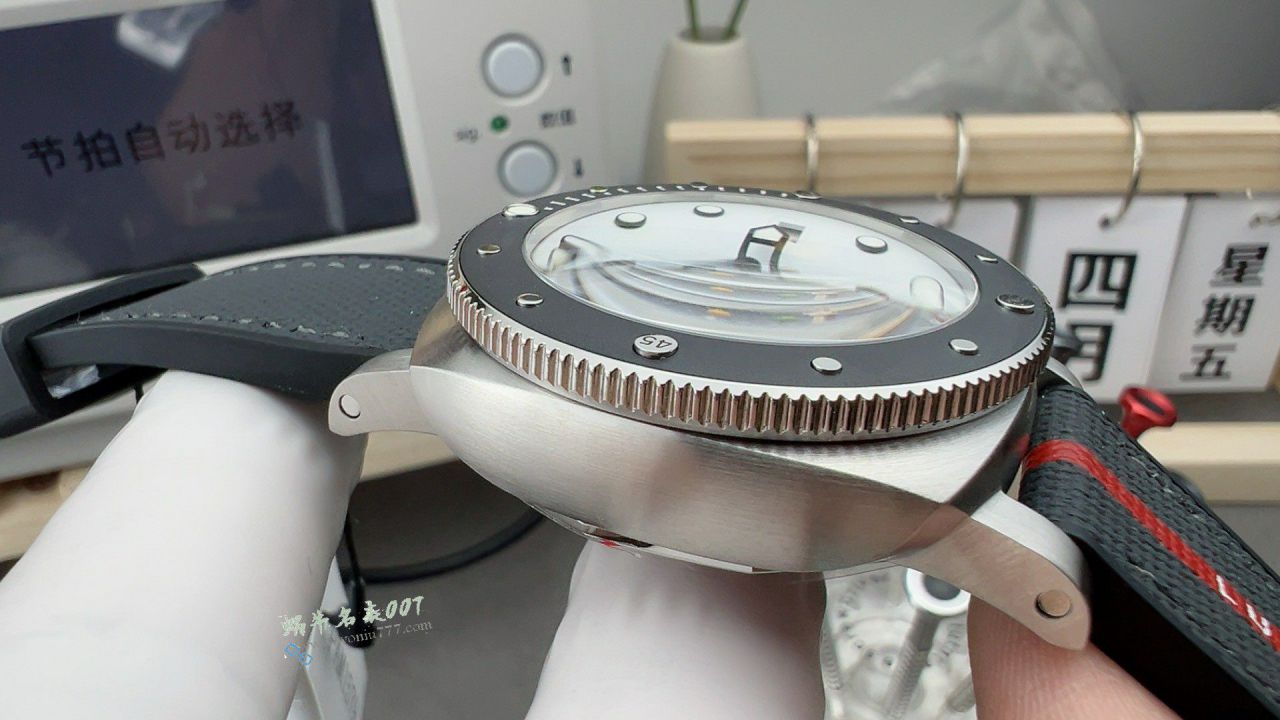VS Factory Panerai Submarine series TOP clone watchPAM01579，PAM1579 watches  / VSPAM01579
