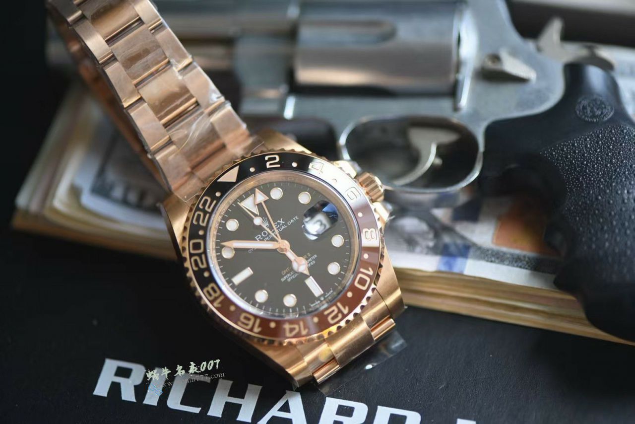 Clean Rolex GMT-Master II Tuhao Gold   clone watch m126715chnr-0001 watches  / R976